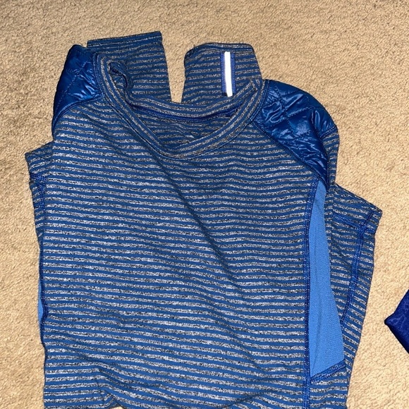 Lululemon Ice Queen TOP EUC Size 8 - Picture 12 of 13